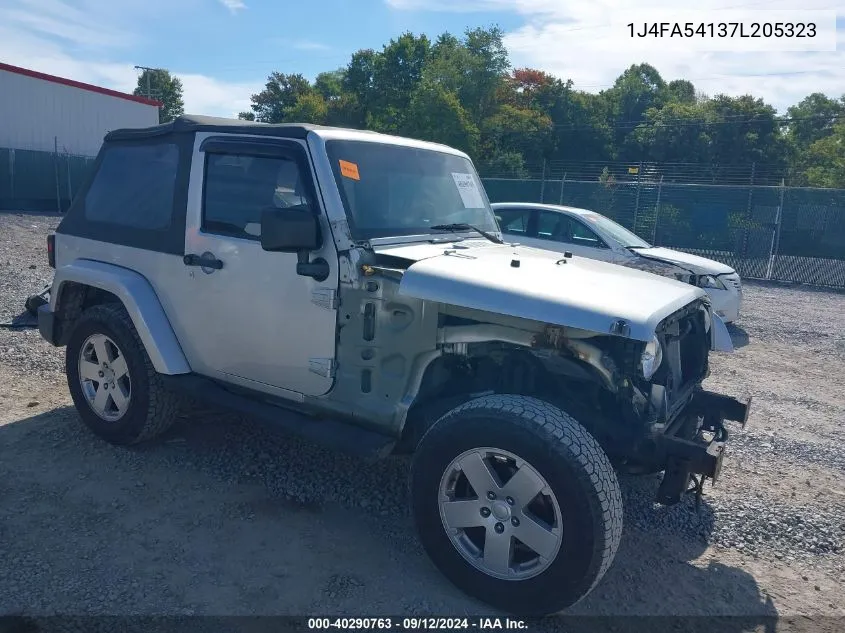 2007 Jeep Wrangler Sahara VIN: 1J4FA54137L205323 Lot: 40290763