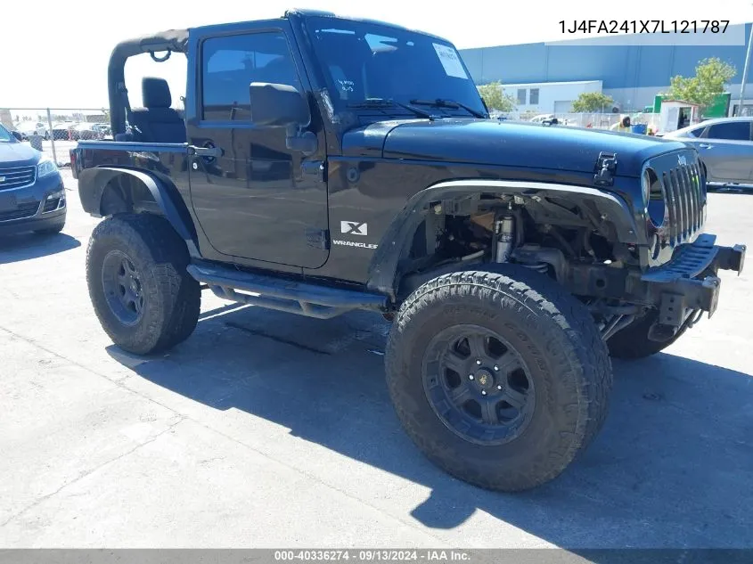 2007 Jeep Wrangler X VIN: 1J4FA241X7L121787 Lot: 40336274