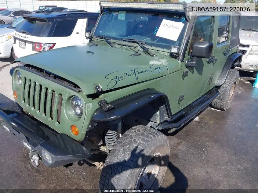 1J8GA59157L220076 2007 Jeep Wrangler Unlimited Sahara