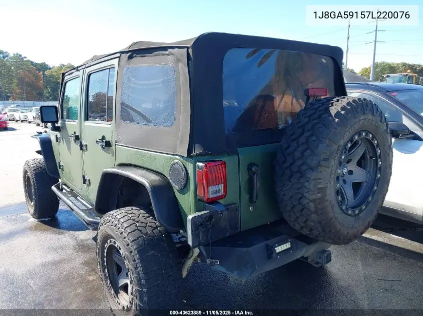 1J8GA59157L220076 2007 Jeep Wrangler Unlimited Sahara