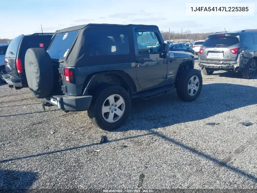 1J4FA54147L225385 2007 Jeep Wrangler Sahara