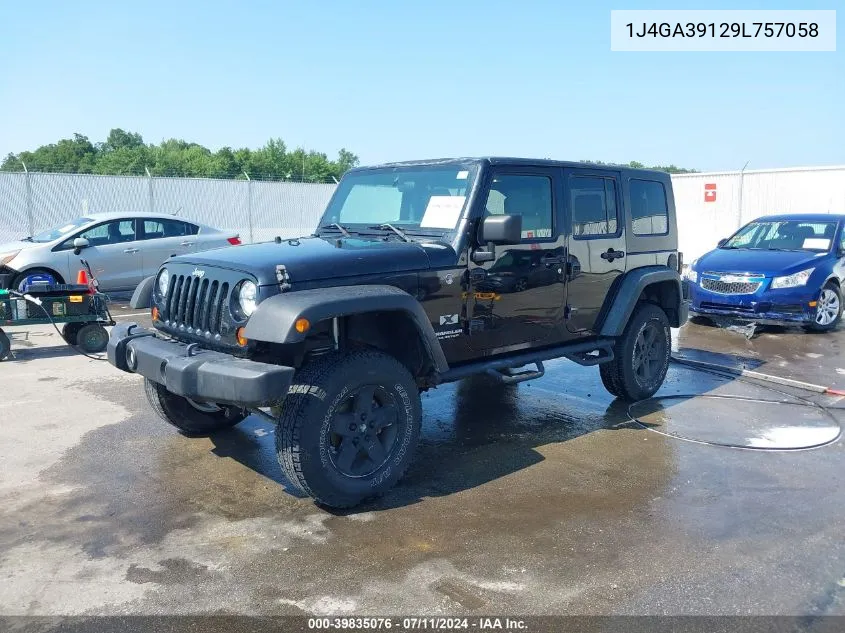 1J4GA39129L757058 2009 Jeep Wrangler Unlimited X