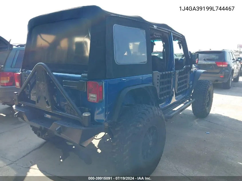 2009 Jeep Wrangler Unlimited X VIN: 1J4GA39199L744467 Lot: 39915091