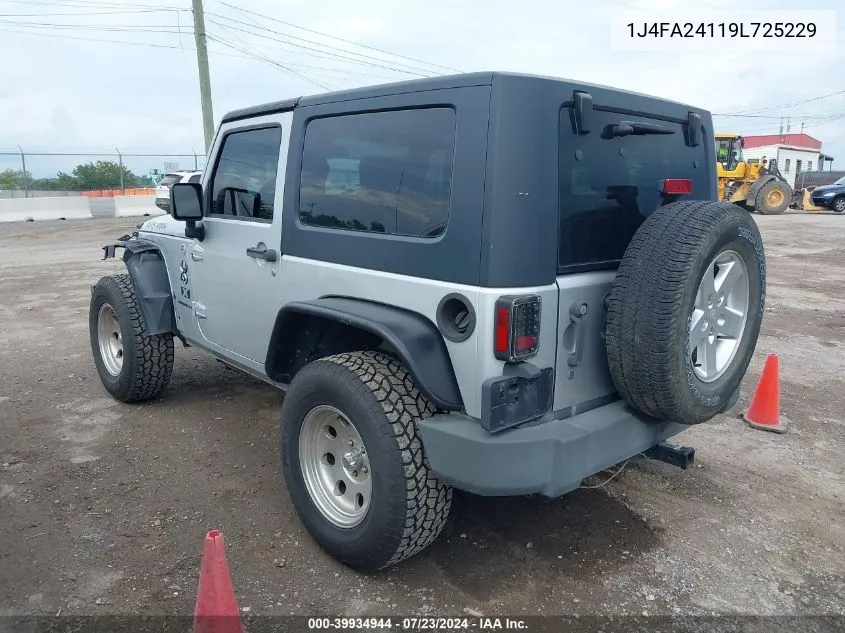 2009 Jeep Wrangler X VIN: 1J4FA24119L725229 Lot: 39934944