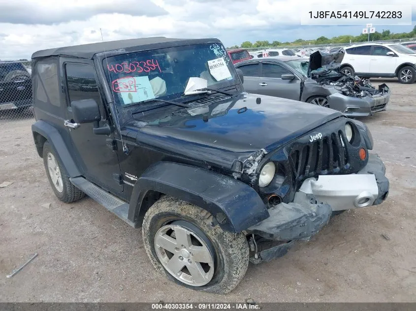 2009 Jeep Wrangler Sahara VIN: 1J8FA54149L742283 Lot: 40303354