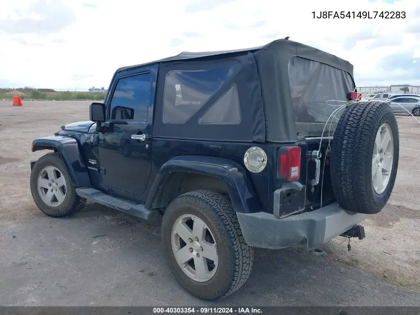 2009 Jeep Wrangler Sahara VIN: 1J8FA54149L742283 Lot: 40303354