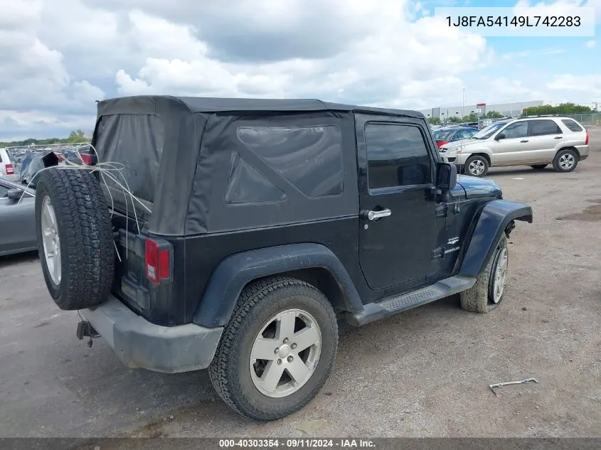 2009 Jeep Wrangler Sahara VIN: 1J8FA54149L742283 Lot: 40303354