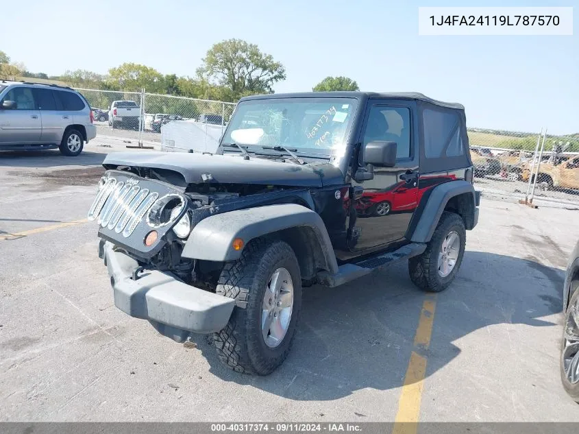 2009 Jeep Wrangler X VIN: 1J4FA24119L787570 Lot: 40317374