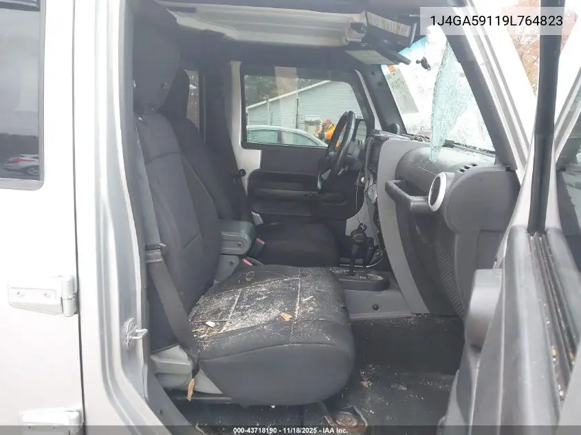 1J4GA59119L764823 2009 Jeep Wrangler Unlimited Sahara