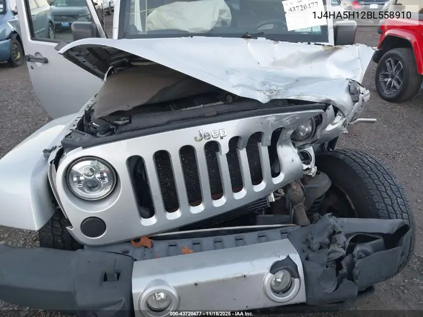 1J4HA5H12BL558910 2011 Jeep Wrangler Unlimited Sahara