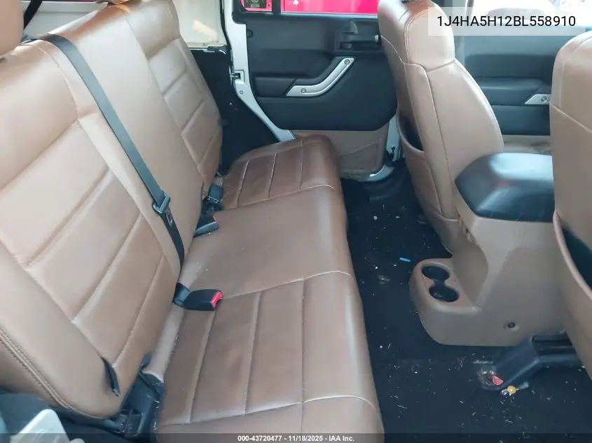 1J4HA5H12BL558910 2011 Jeep Wrangler Unlimited Sahara