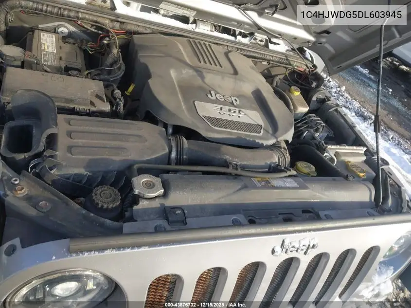 1C4HJWDG5DL603945 2013 Jeep Wrangler Unlimited Sport