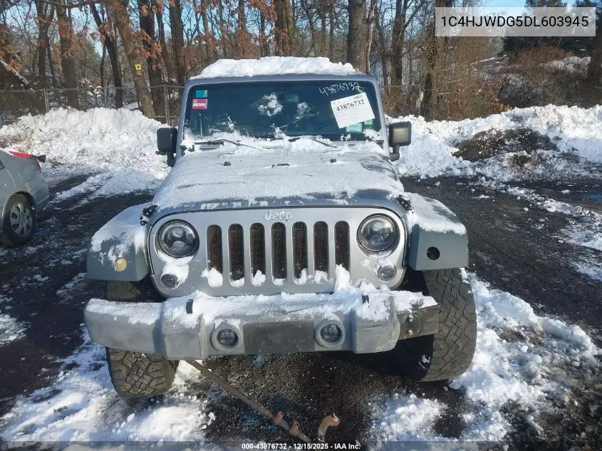 1C4HJWDG5DL603945 2013 Jeep Wrangler Unlimited Sport