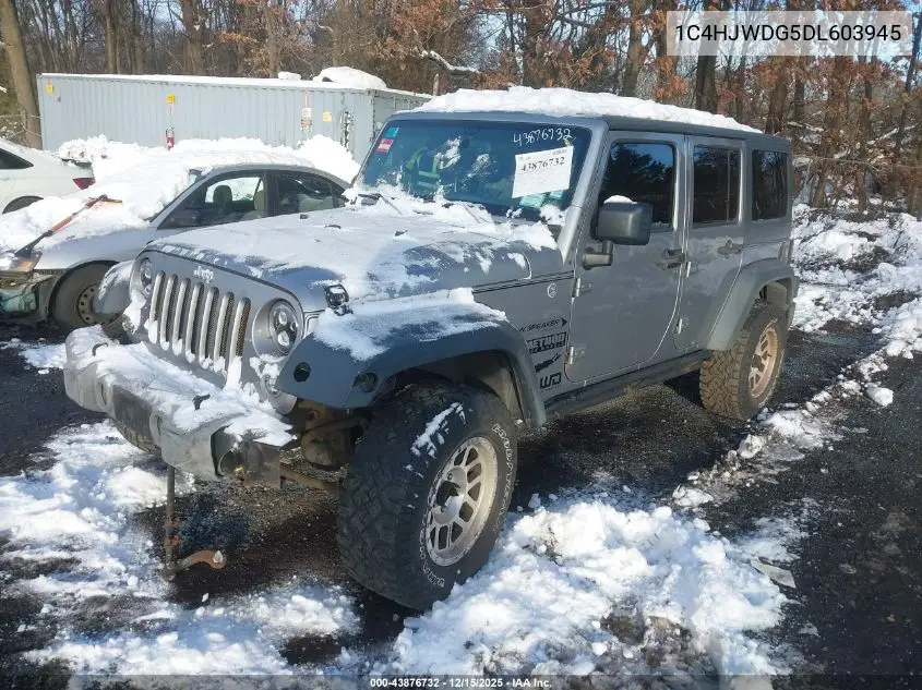 1C4HJWDG5DL603945 2013 Jeep Wrangler Unlimited Sport