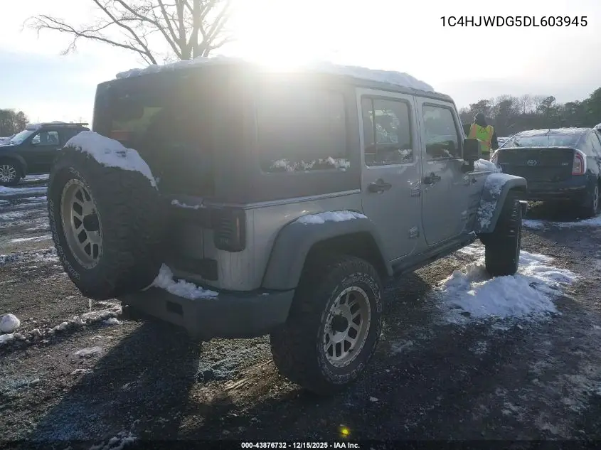1C4HJWDG5DL603945 2013 Jeep Wrangler Unlimited Sport