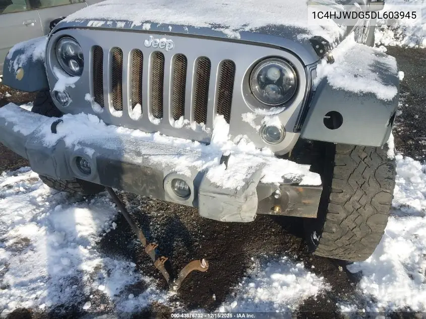1C4HJWDG5DL603945 2013 Jeep Wrangler Unlimited Sport