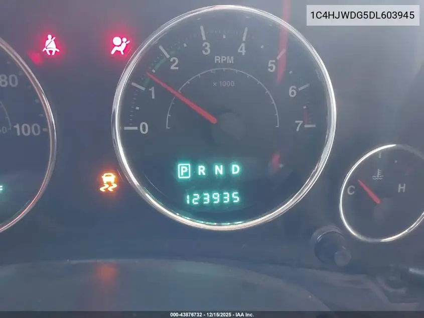 1C4HJWDG5DL603945 2013 Jeep Wrangler Unlimited Sport