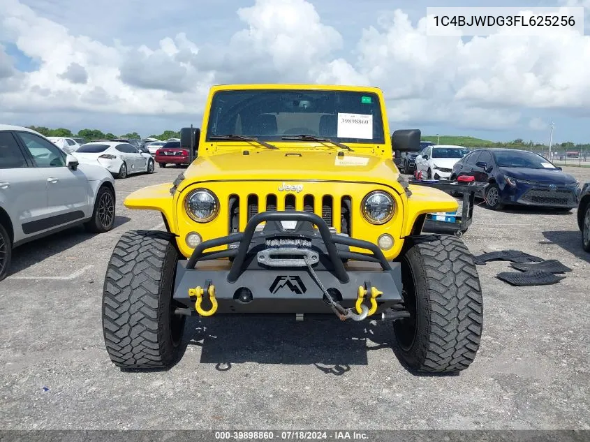 1C4BJWDG3FL625256 2015 Jeep Wrangler Unlimited Sport