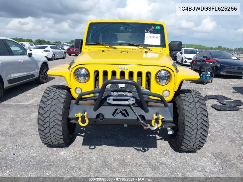 1C4BJWDG3FL625256 2015 Jeep Wrangler Unlimited Sport