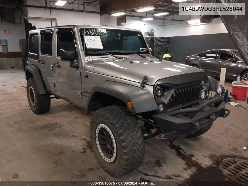 1C4BJWDG3HL528044 2017 Jeep Wrangler Unlimited Sport 4X4