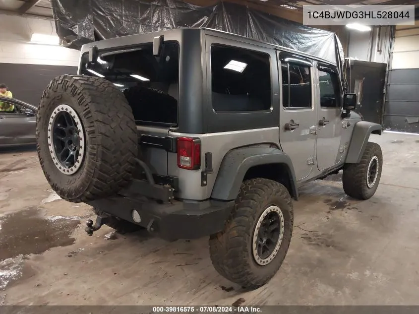 1C4BJWDG3HL528044 2017 Jeep Wrangler Unlimited Sport 4X4