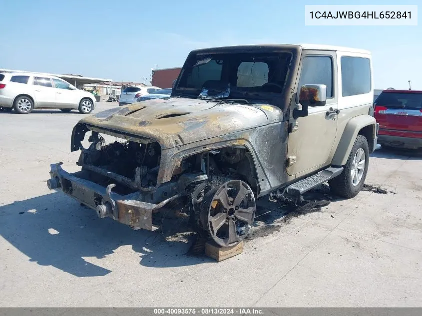 1C4AJWBG4HL652841 2017 Jeep Wrangler Sahara