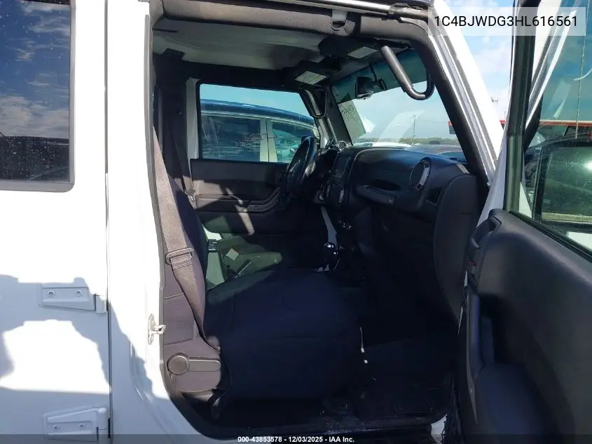 1C4BJWDG3HL616561 2017 Jeep Wrangler Unlimited Sport 4X4