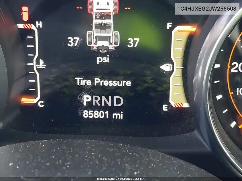 1C4HJXEG2JW256508 2018 Jeep Wrangler Unlimited Sahara 4X4