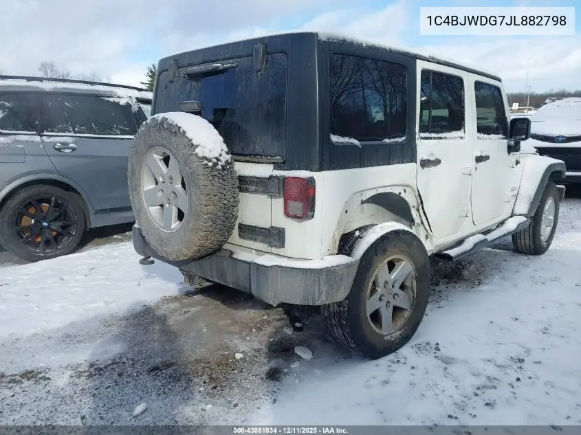 1C4BJWDG7JL882798 2018 Jeep Wrangler Jk Unlimited Sport S 4X4
