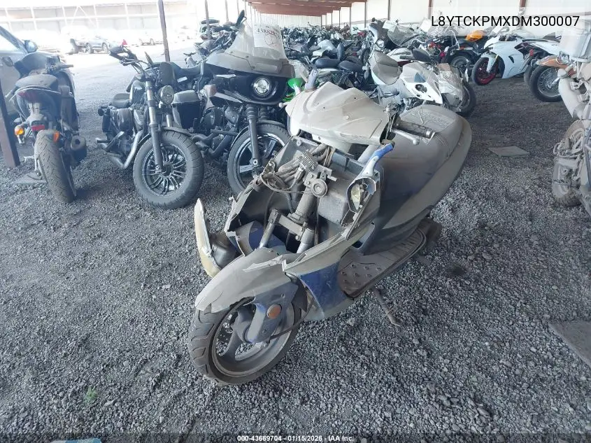 L8YTCKPMXDM300007 2013 Jonway Scooter