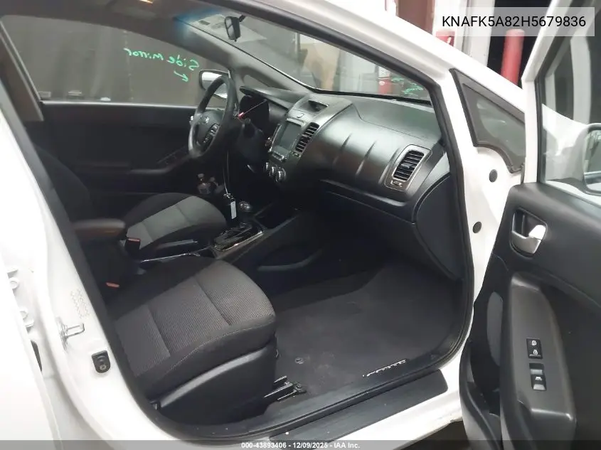 KNAFK5A82H5679836 2017 Kia Forte Lx