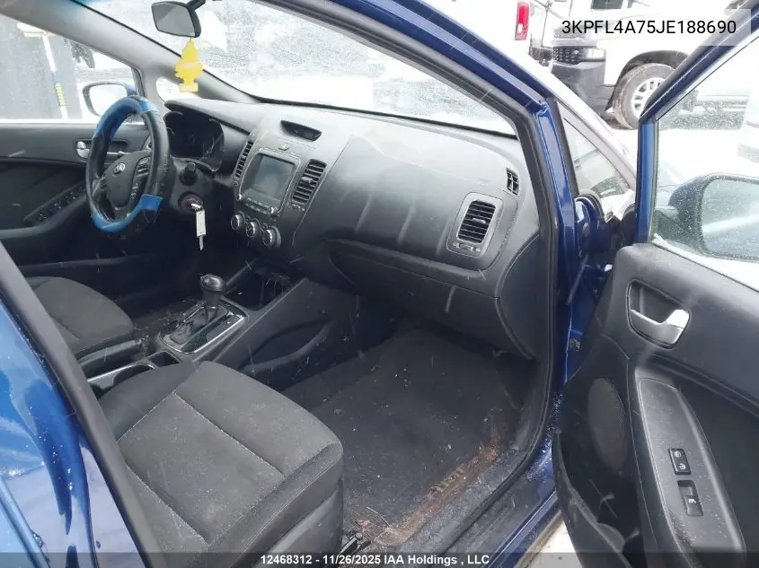 3KPFL4A75JE188690 2018 Kia Forte