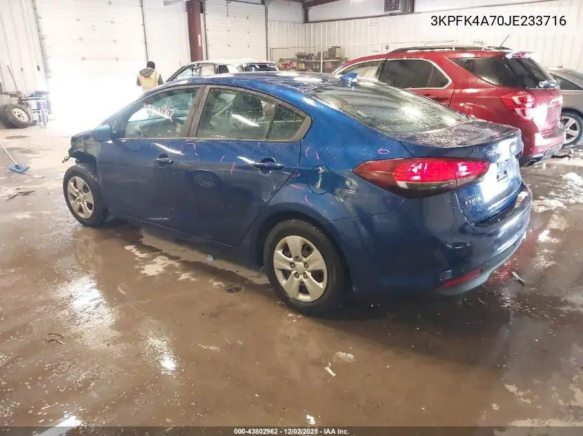 3KPFK4A70JE233716 2018 Kia Forte Lx