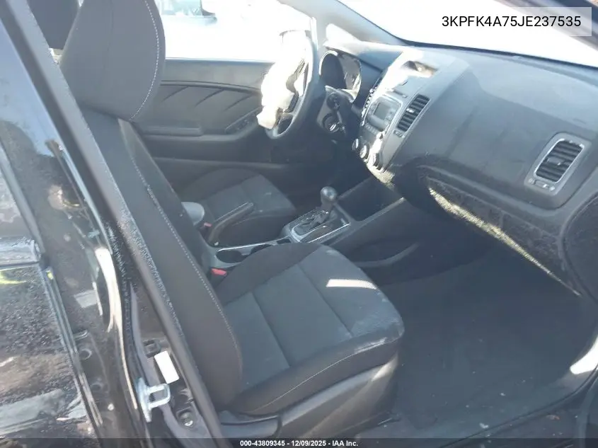 3KPFK4A75JE237535 2018 Kia Forte Lx