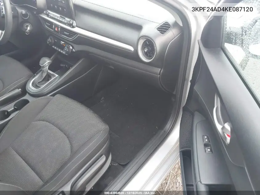 3KPF24AD4KE087120 2019 Kia Forte Lxs