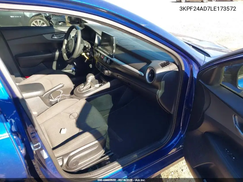 3KPF24AD7LE173572 2020 Kia Forte Lxs