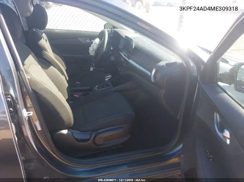 3KPF24AD4ME309318 2021 Kia Forte Lxs