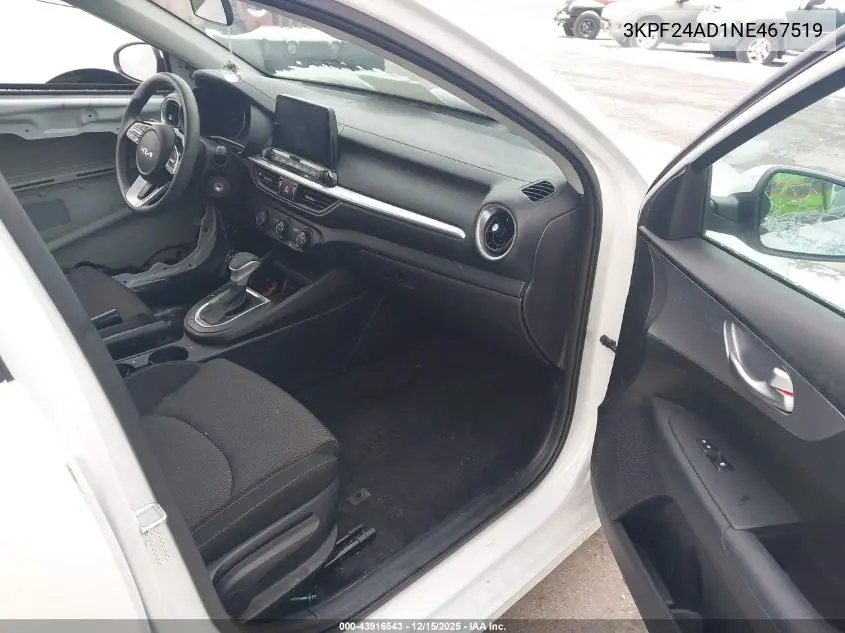 3KPF24AD1NE467519 2022 Kia Forte Lxs