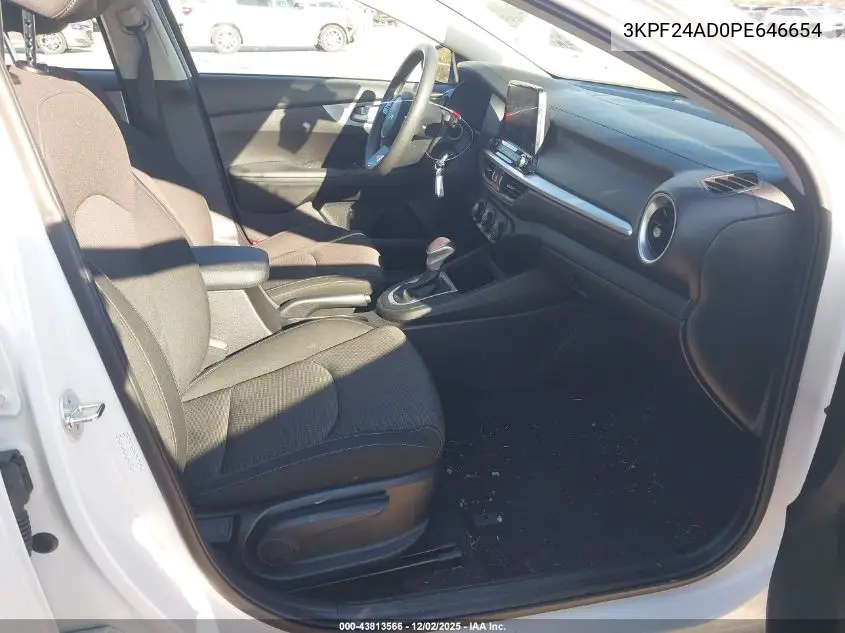3KPF24AD0PE646654 2023 Kia Forte Lxs
