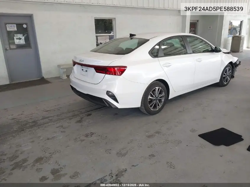 3KPF24AD5PE588539 2023 Kia Forte Lxs
