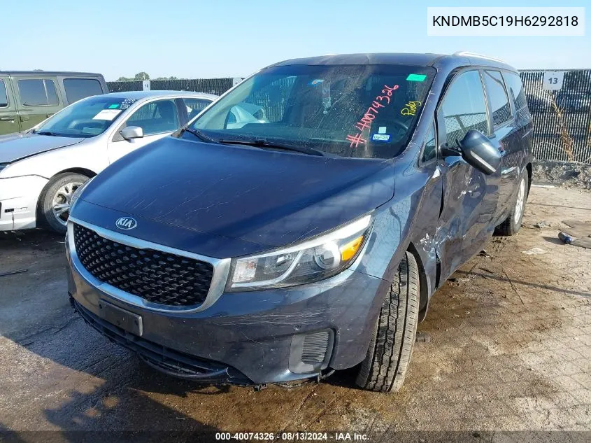 KNDMB5C19H6292818 2017 Kia Sedona Lx