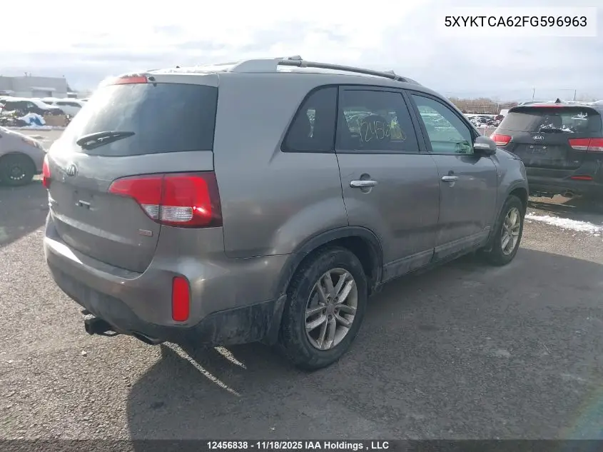 5XYKTCA62FG596963 2015 Kia Sorento