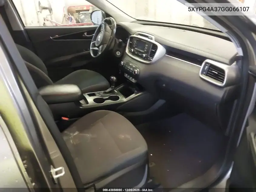 5XYPG4A37GG066107 2016 Kia Sorento 2.4L Lx