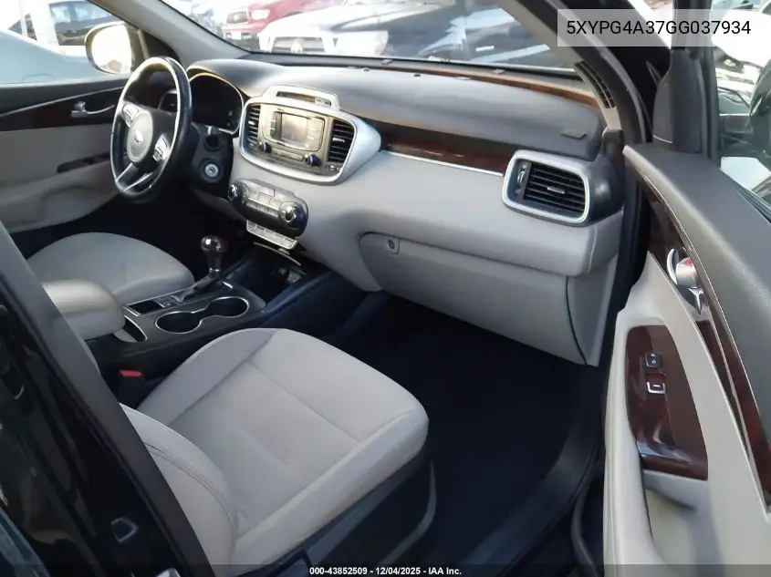 5XYPG4A37GG037934 2016 Kia Sorento 2.4L Lx