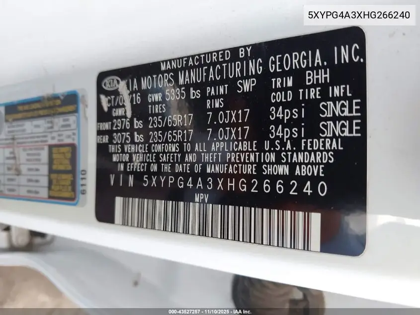 5XYPG4A3XHG266240 2017 Kia Sorento 2.4L Lx