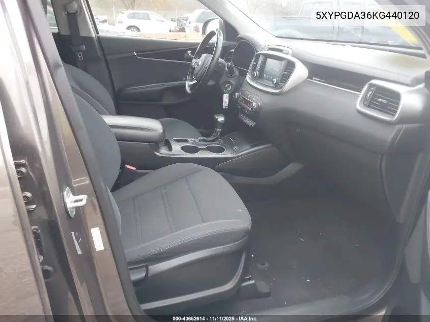5XYPGDA36KG440120 2019 Kia Sorento 2.4L Lx