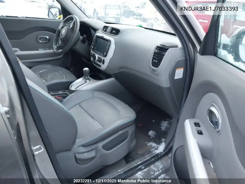 KNDJR3AE1J7033393 2018 Kia Soul Ev