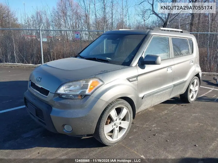 KNDJT2A29A7055174 2010 Kia Soul +/!/Sport