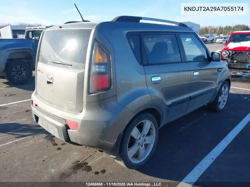 KNDJT2A29A7055174 2010 Kia Soul +/!/Sport