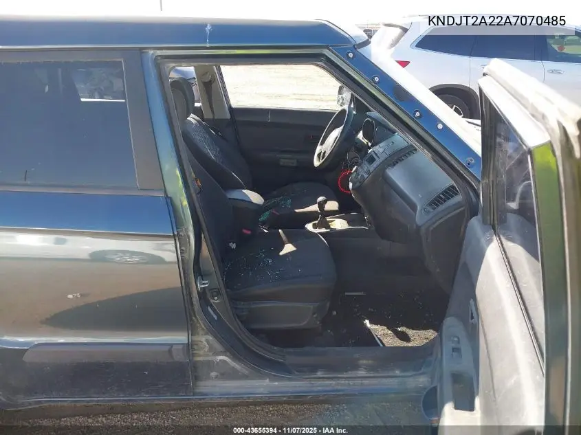 KNDJT2A22A7070485 2010 Kia Soul +